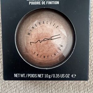 MAC Mineralize Skinfinish Powder Soft and Gentle